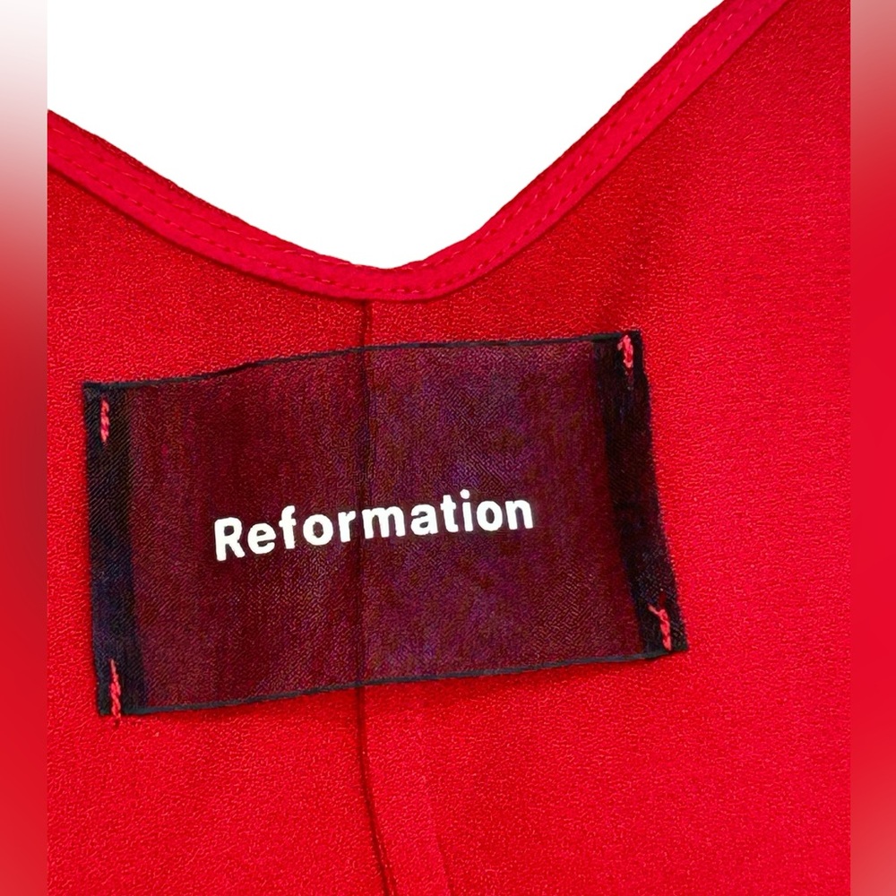 Reformation Ilona Wrap Top in Burgundy Red - LARGE - Picture 11 of 14